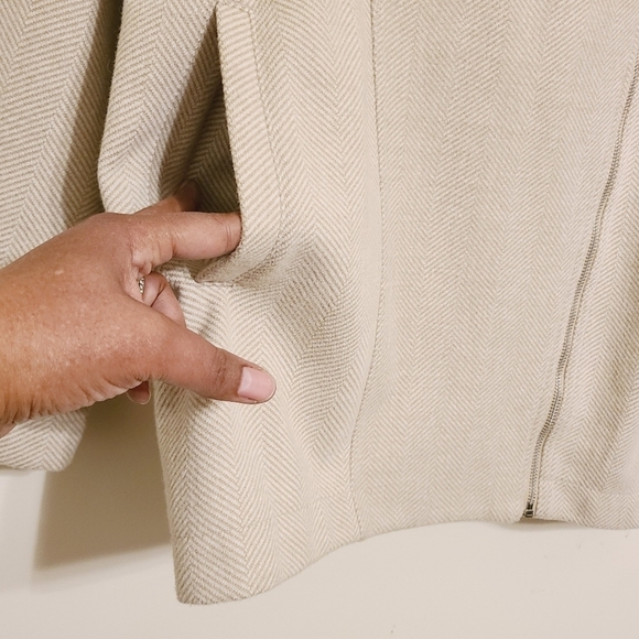 Banana Republic Factory Tan Jacket - Picture 12 of 16